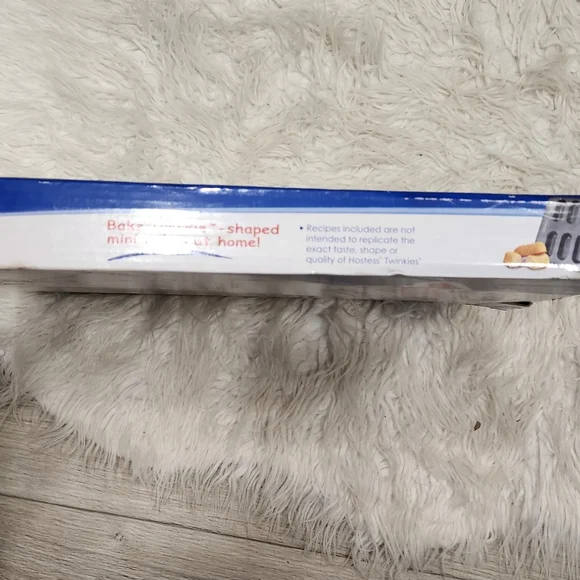 Hostess Twinkies Bake Set - Picture 8 of 8